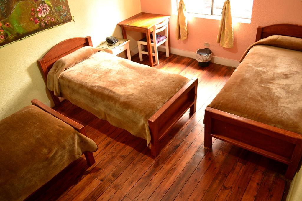 Hostal Loro Verde Quito Extérieur photo