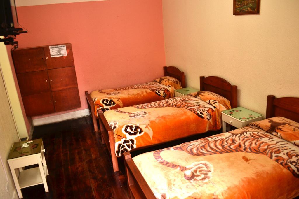 Hostal Loro Verde Quito Extérieur photo